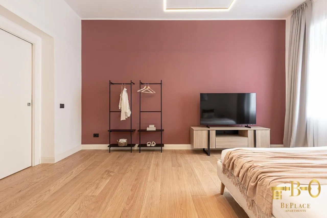 Beplace Apartments In San Babila Milan