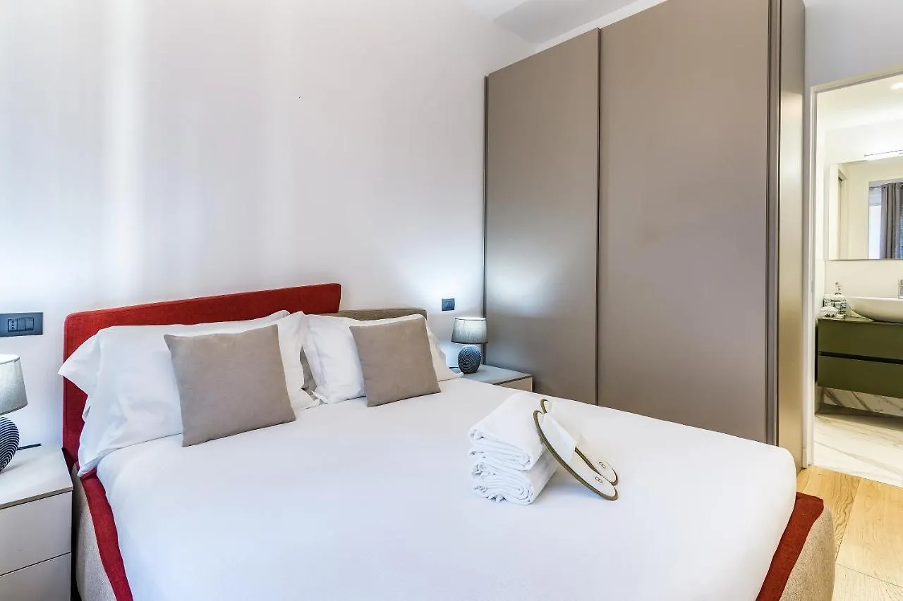 Beplace Apartments In San Babila Milan 0*,